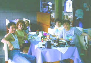 Ninha.JPG (138236 bytes)